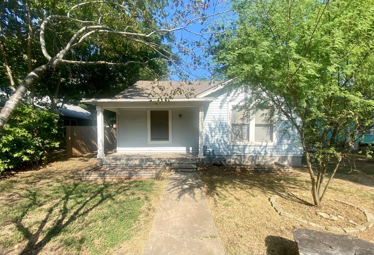 4910 Avenue H - Photo 2 of 28