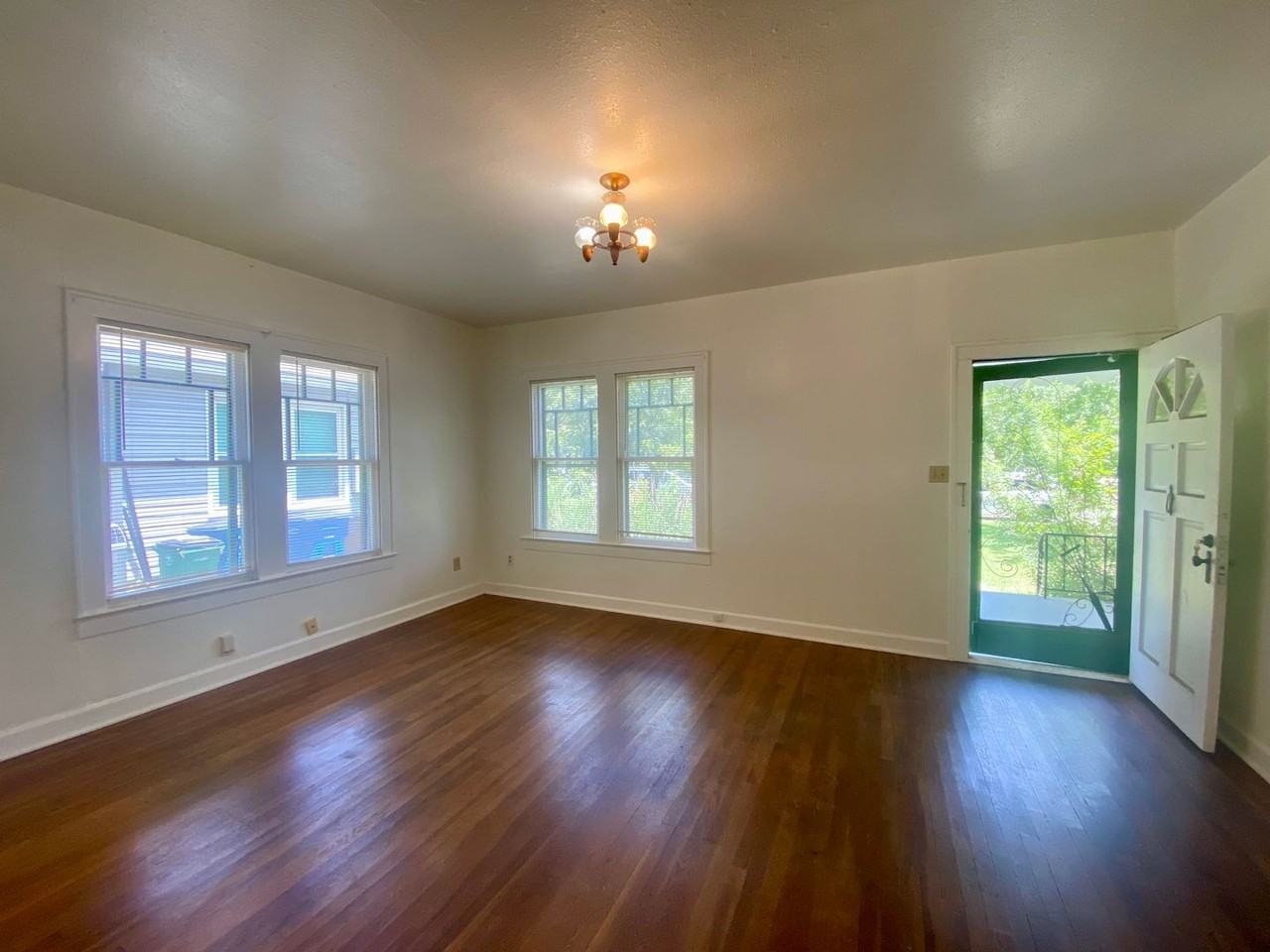 2800 Dancy St - Photo 6 of 23