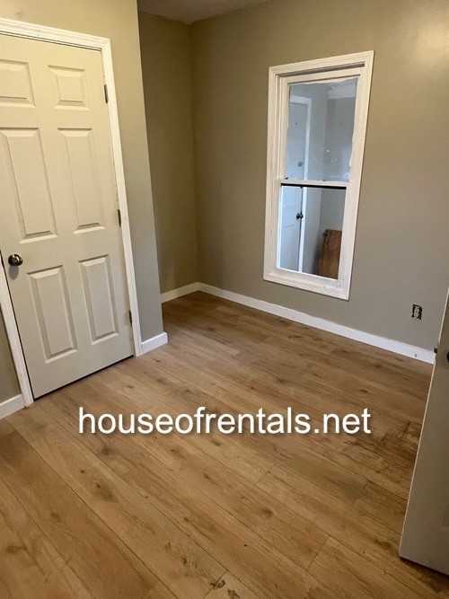 821 West Cherry Street - Photo 3 of 12