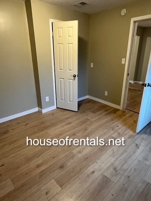 821 West Cherry Street - Photo 4 of 12