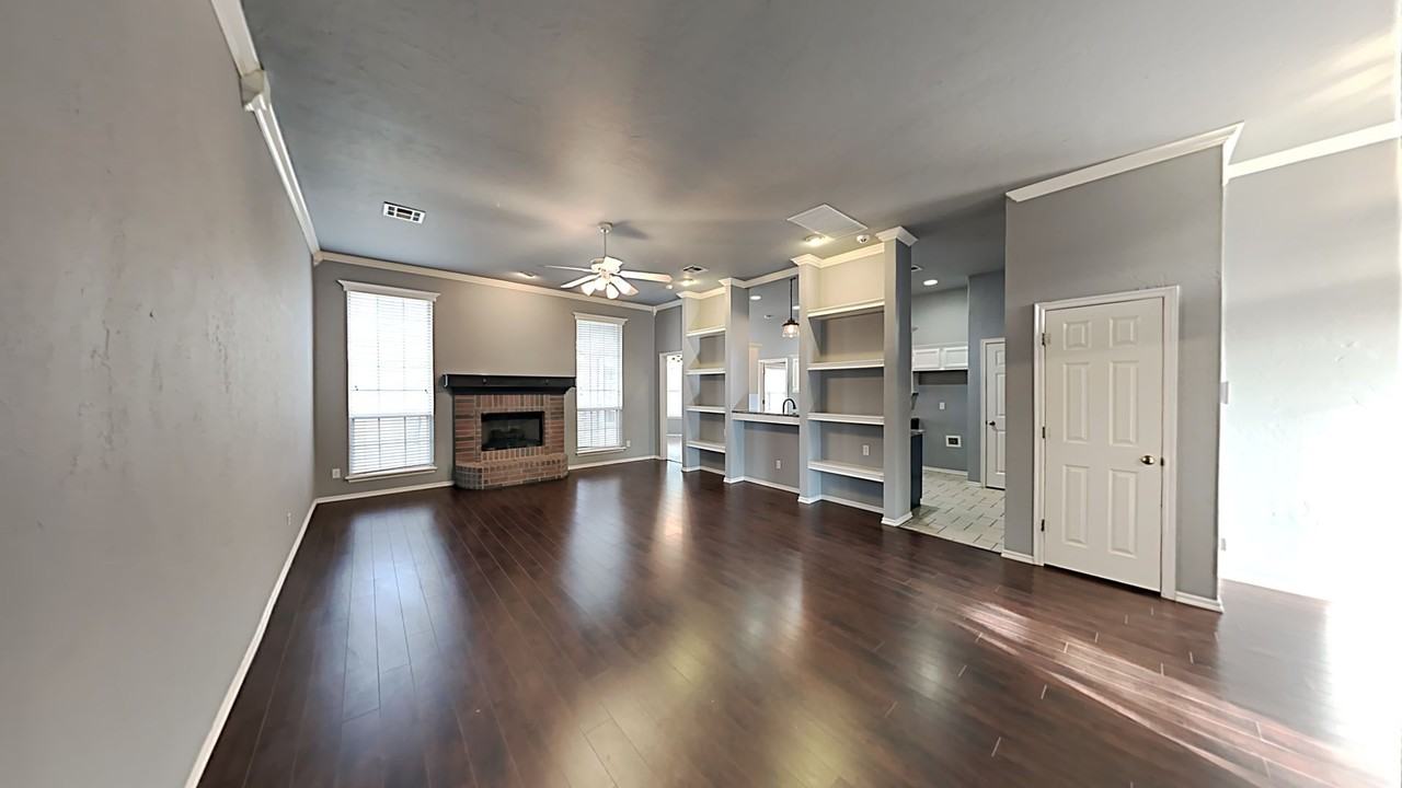 17309 Platinum Ln - Photo 4 of 20