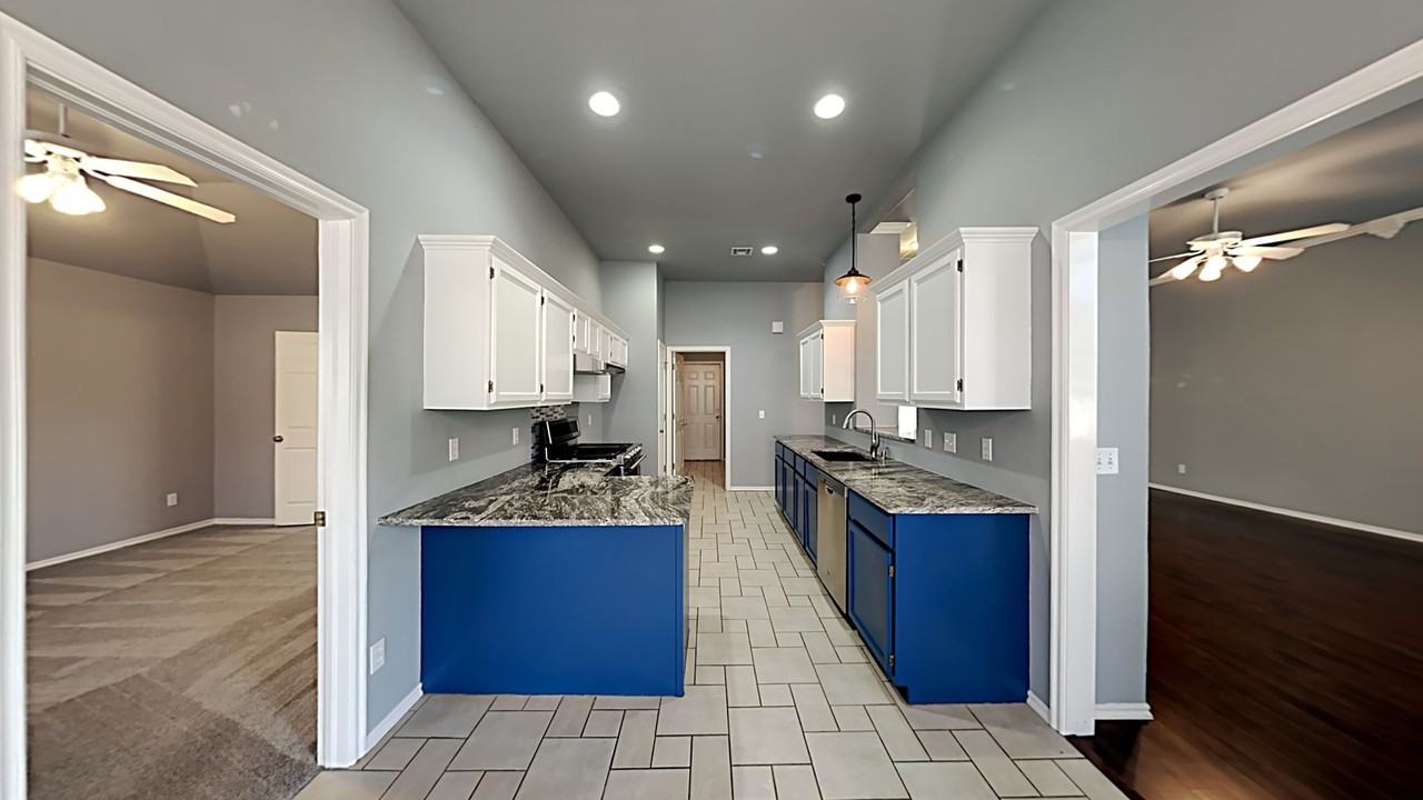 17309 Platinum Ln - Photo 6 of 20