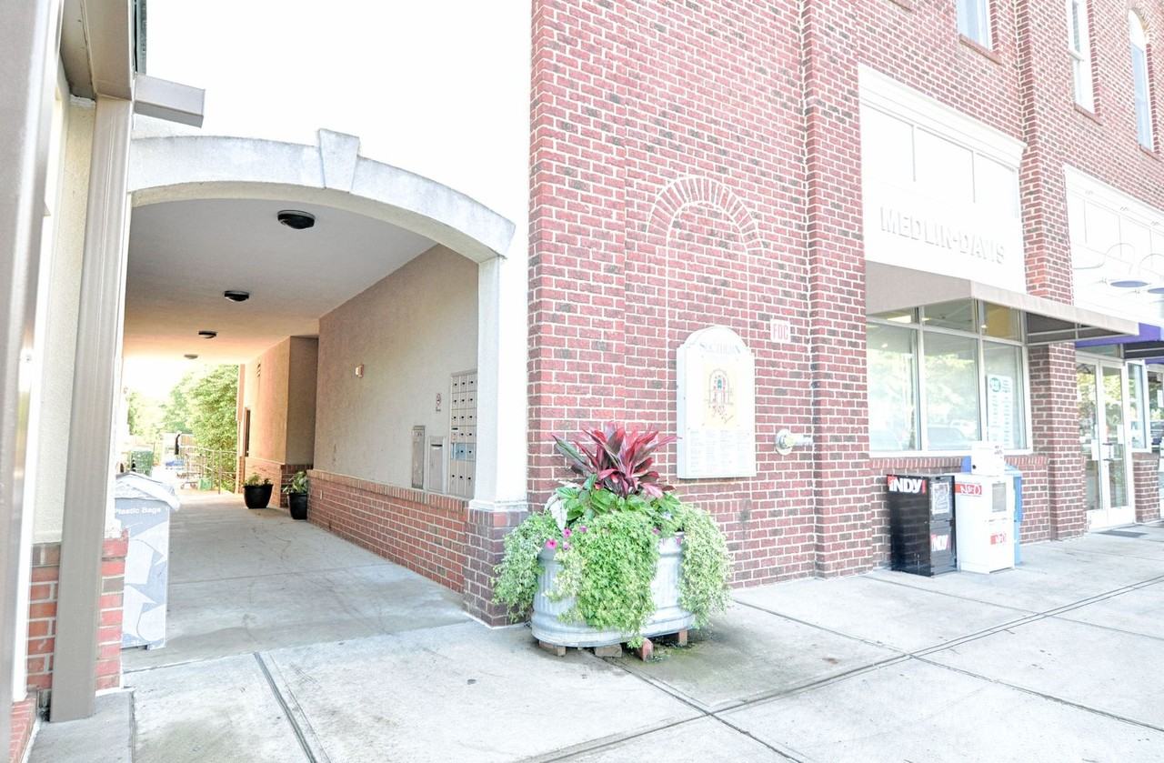 700 Market St - Photo 2 of 12