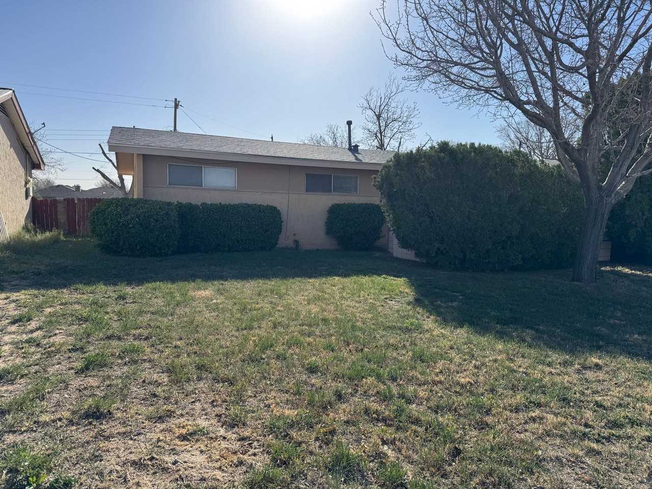 25 Deborah Dr - Photo 2 of 14