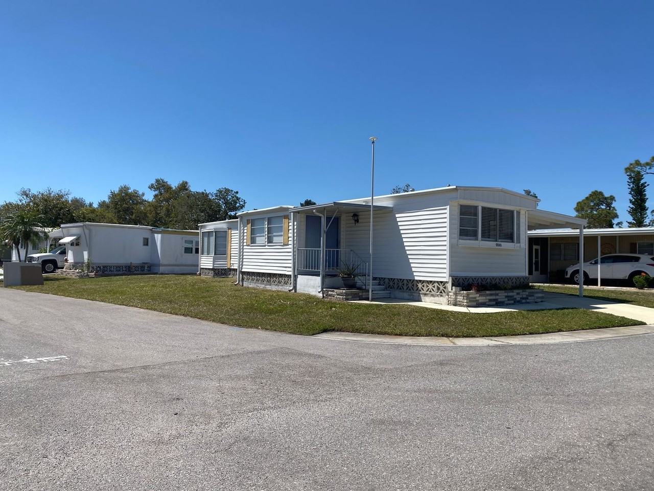 5533 5533 Holiday Park Blvd  - 5533 Holiday Park Blvd - Photo 2 of 25