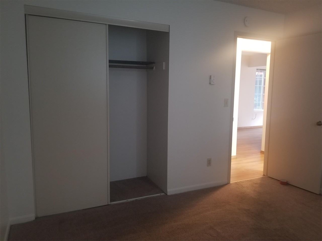 Hidden Hills Apts - Photo 6 of 25