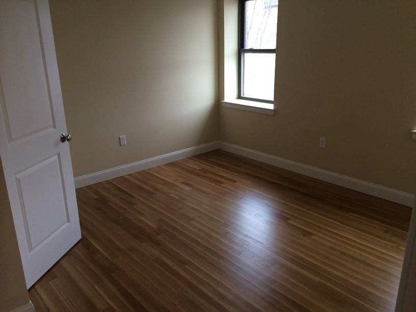 Moore Street Apartments - Photo 3 of 16