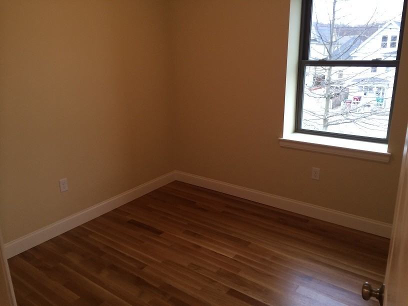 Moore Street Apartments - Photo 4 of 16
