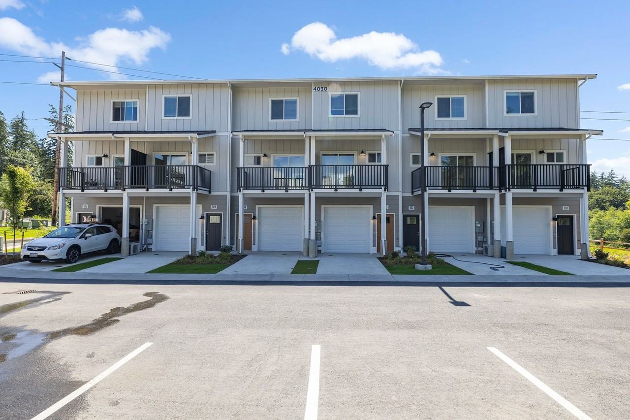 Modern Luxury Awaits at 4030 Dewey Road – Brand New 2 - Photo 4 of 45