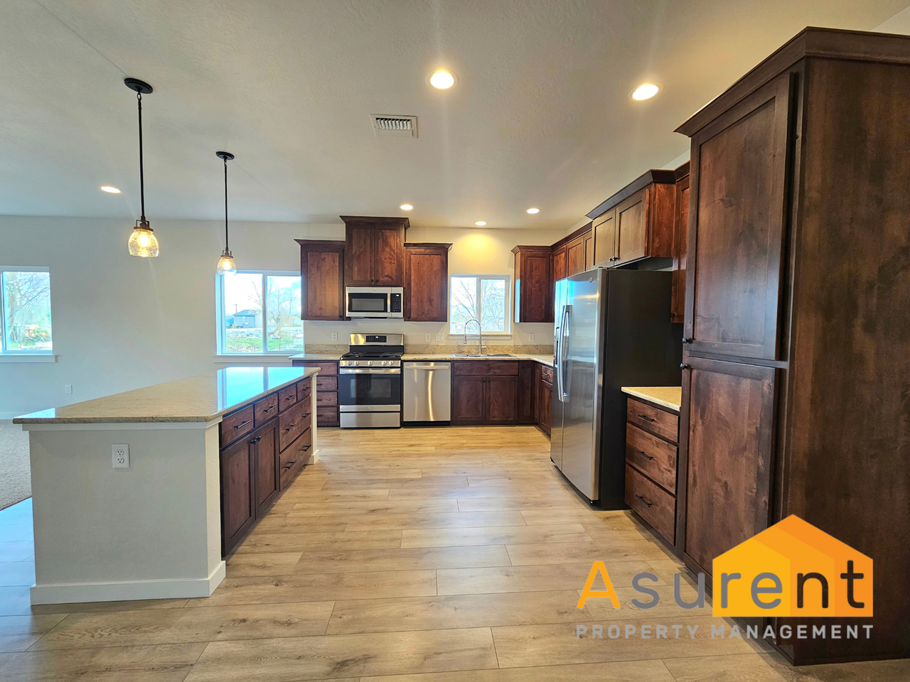 559 Nicholas Lee Drive - Photo 5 of 24