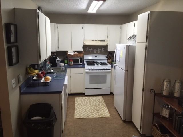 132 S Hartman Ave - Photo 2 of 21