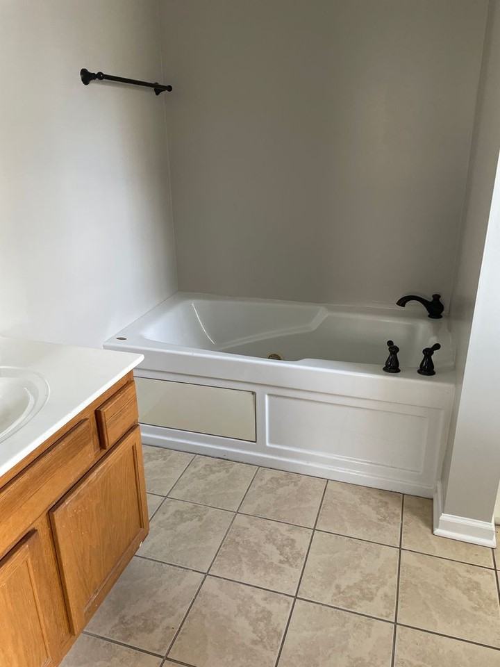 140 Heather Ct - Photo 7 of 14