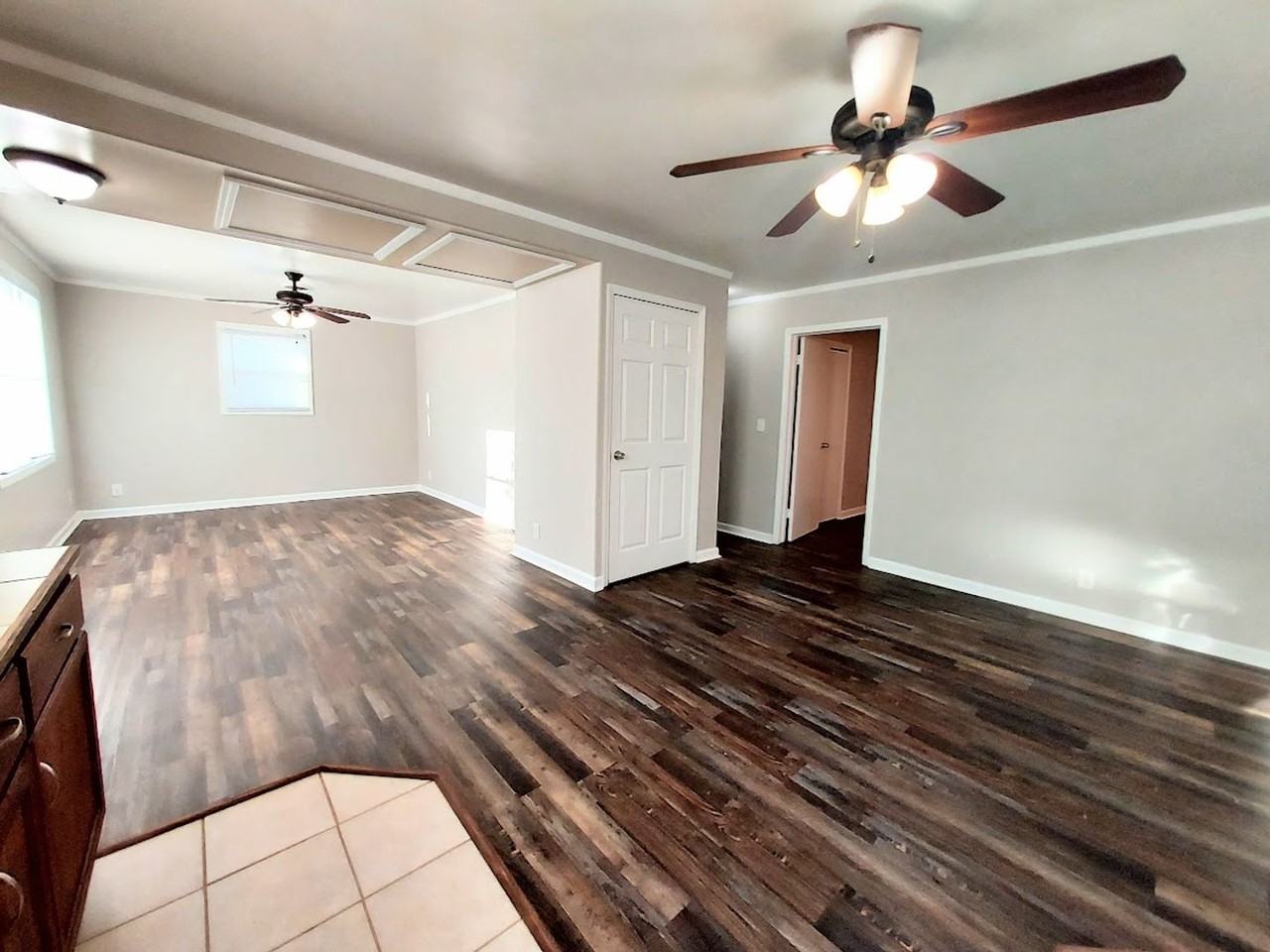 602 Tripp St - Photo 7 of 11