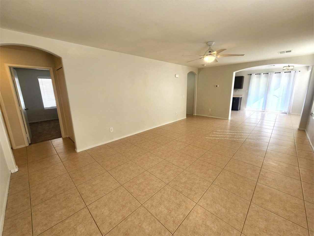 4931 Lunetto Ave - Photo 5 of 29