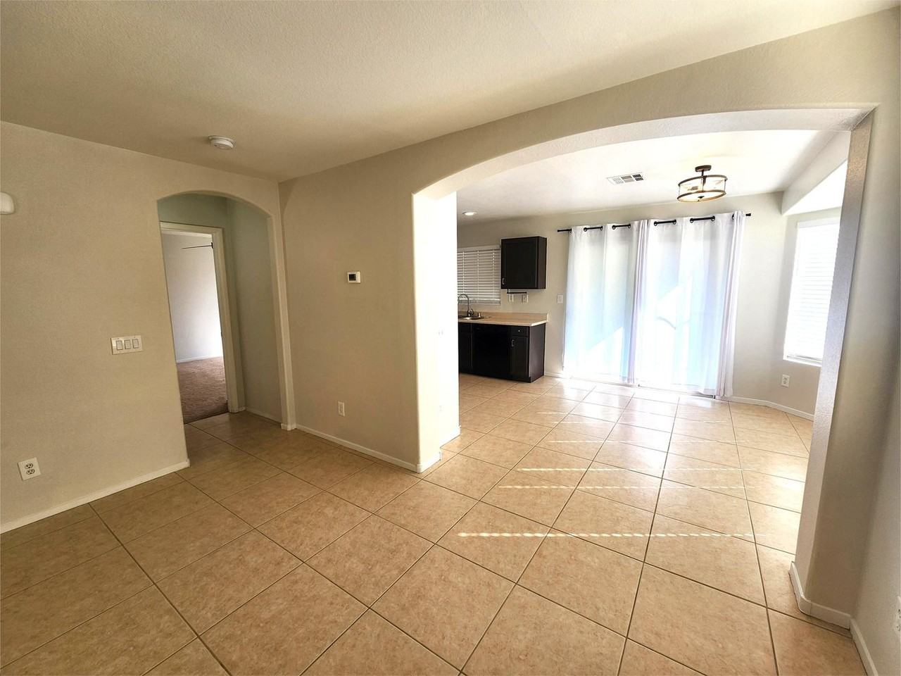 4931 Lunetto Ave - Photo 6 of 29