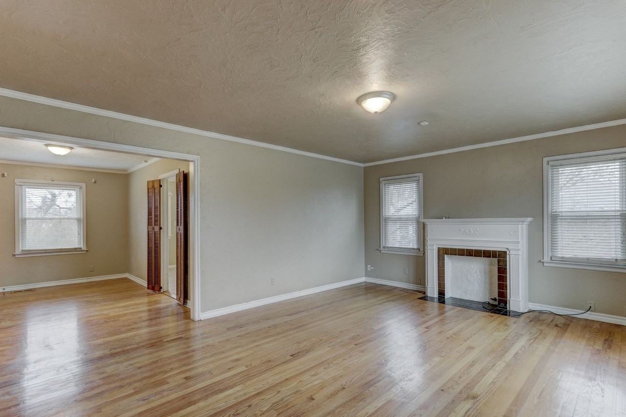 5317 N Dewey Ave - Photo 2 of 47