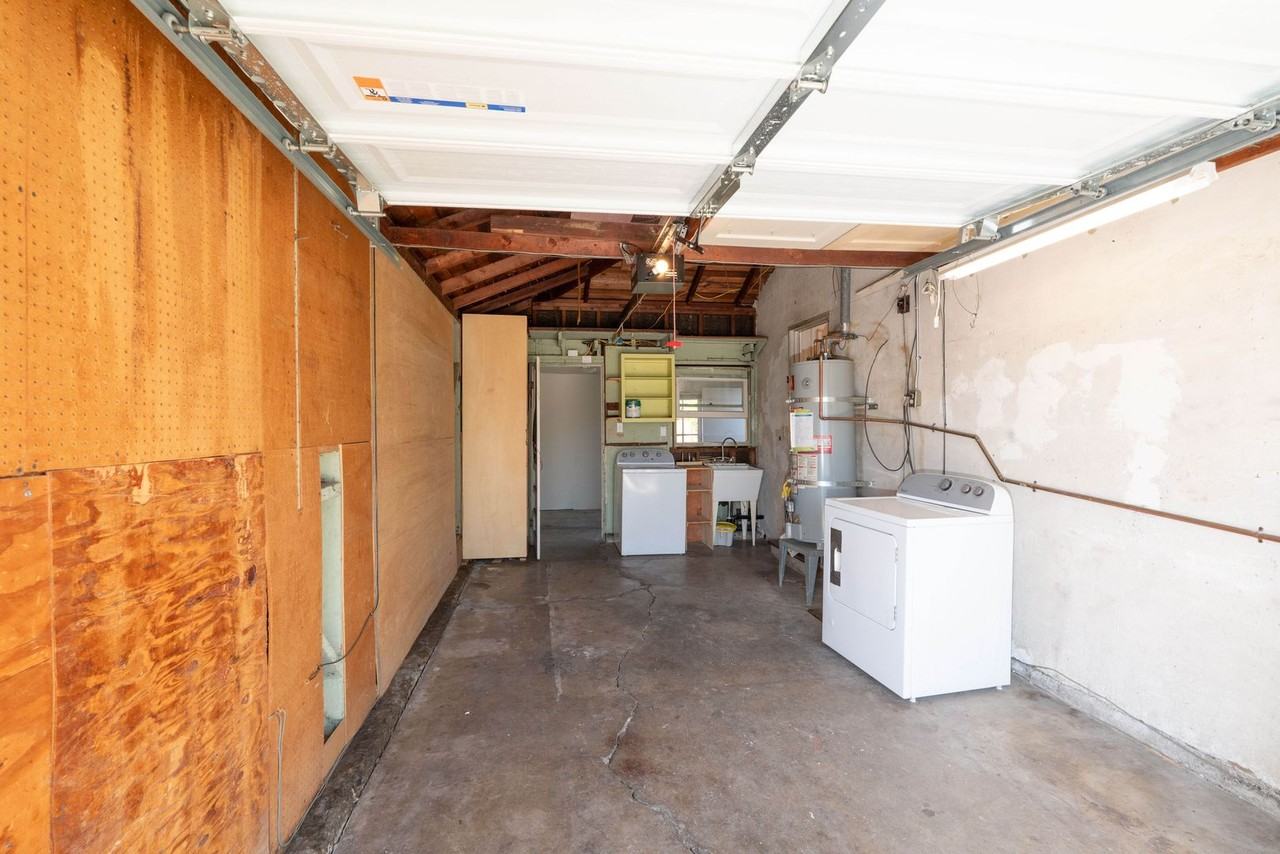 353 Stowell Ave - Photo 7 of 19