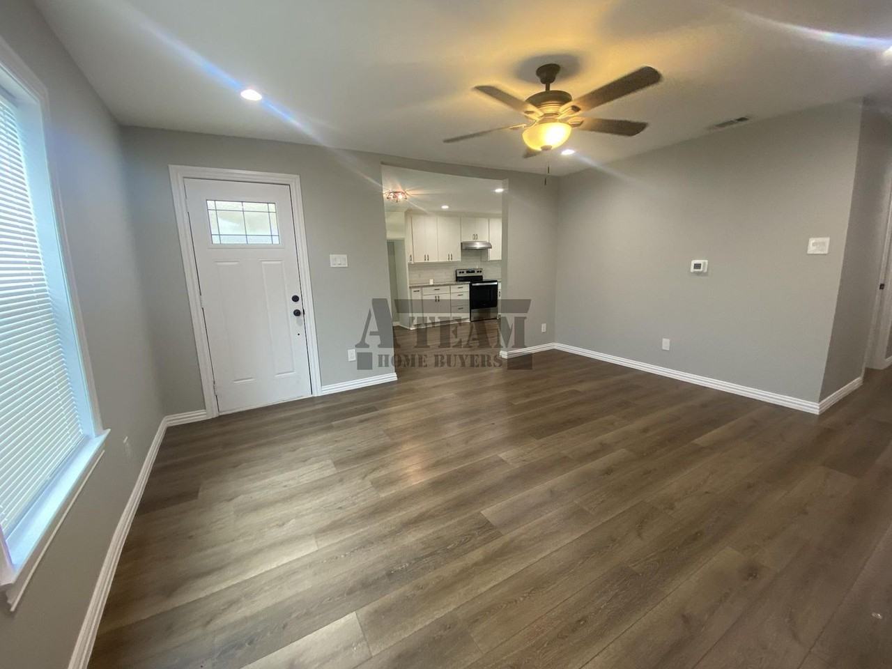 113 W Mount Vernon St - Photo 2 of 25
