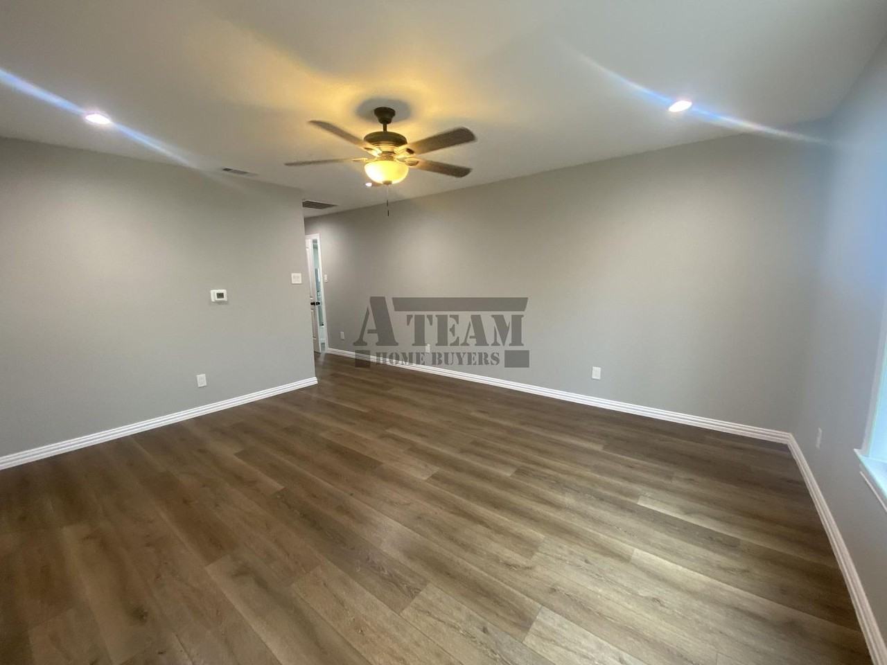 113 W Mount Vernon St - Photo 6 of 25
