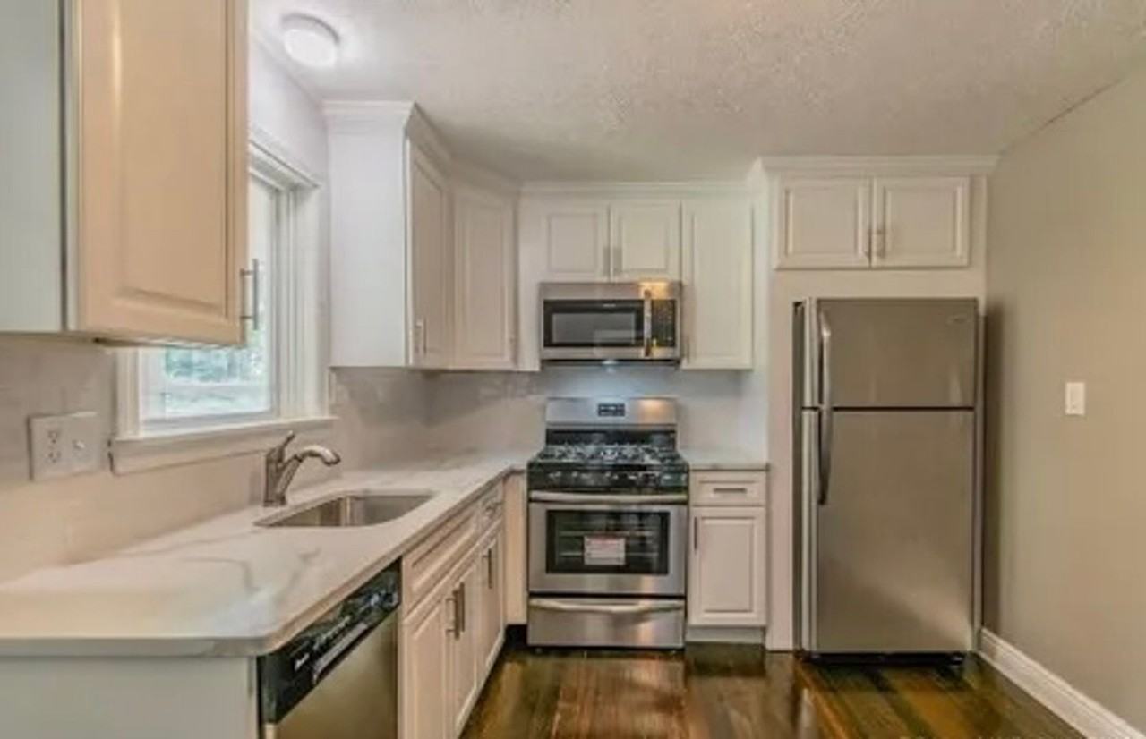 108 Prospect St - Photo 3 of 24