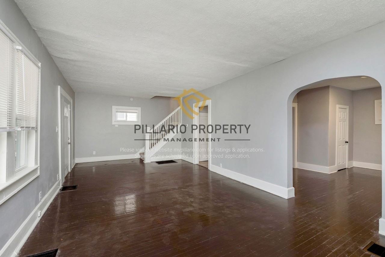 615 N Gray St - Photo 7 of 25