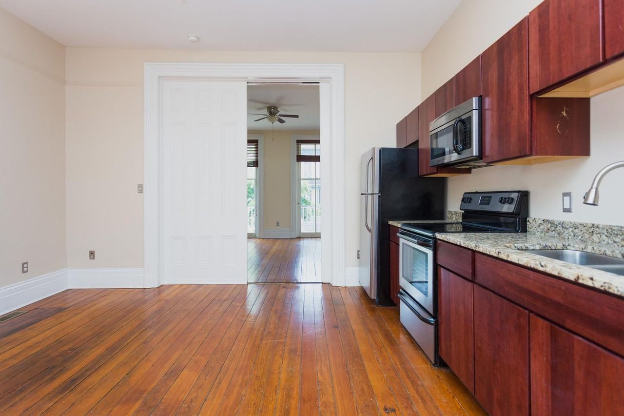 20 W Marshall St - Photo 3 of 27