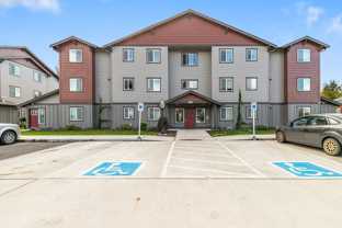 "Modern Comfort and Convenience at The Lodge in Sedro – Spacious 2 - Photo 1 of 1