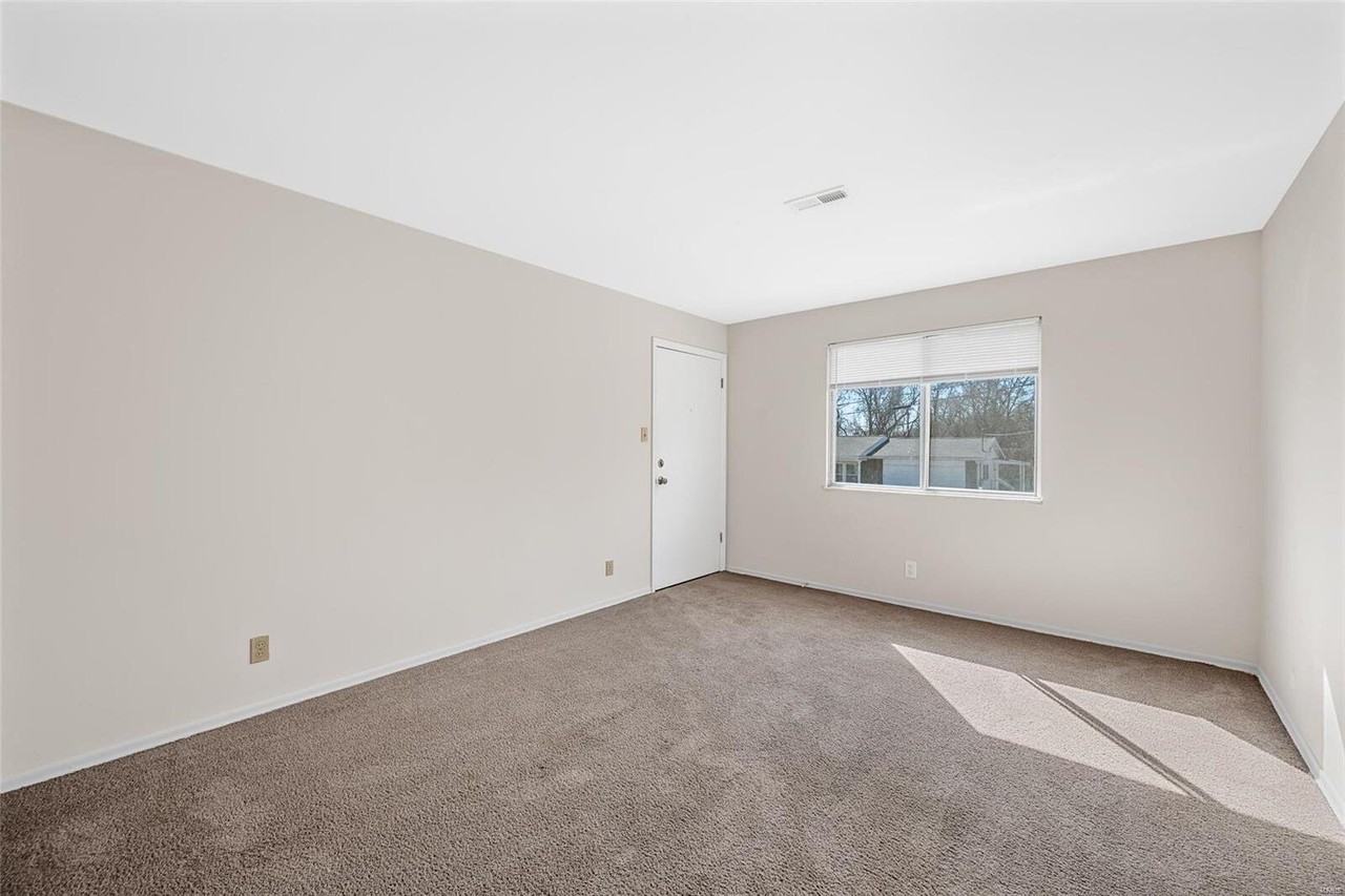 Building 4 E. Rock Creek Road - Photo 7 of 22