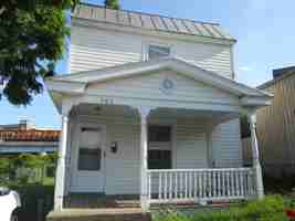 featured image of 903 Grove St