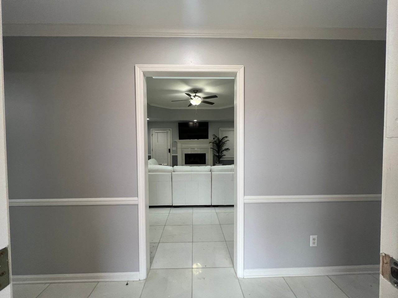 10120 Sunlight Dr - Photo 2 of 43