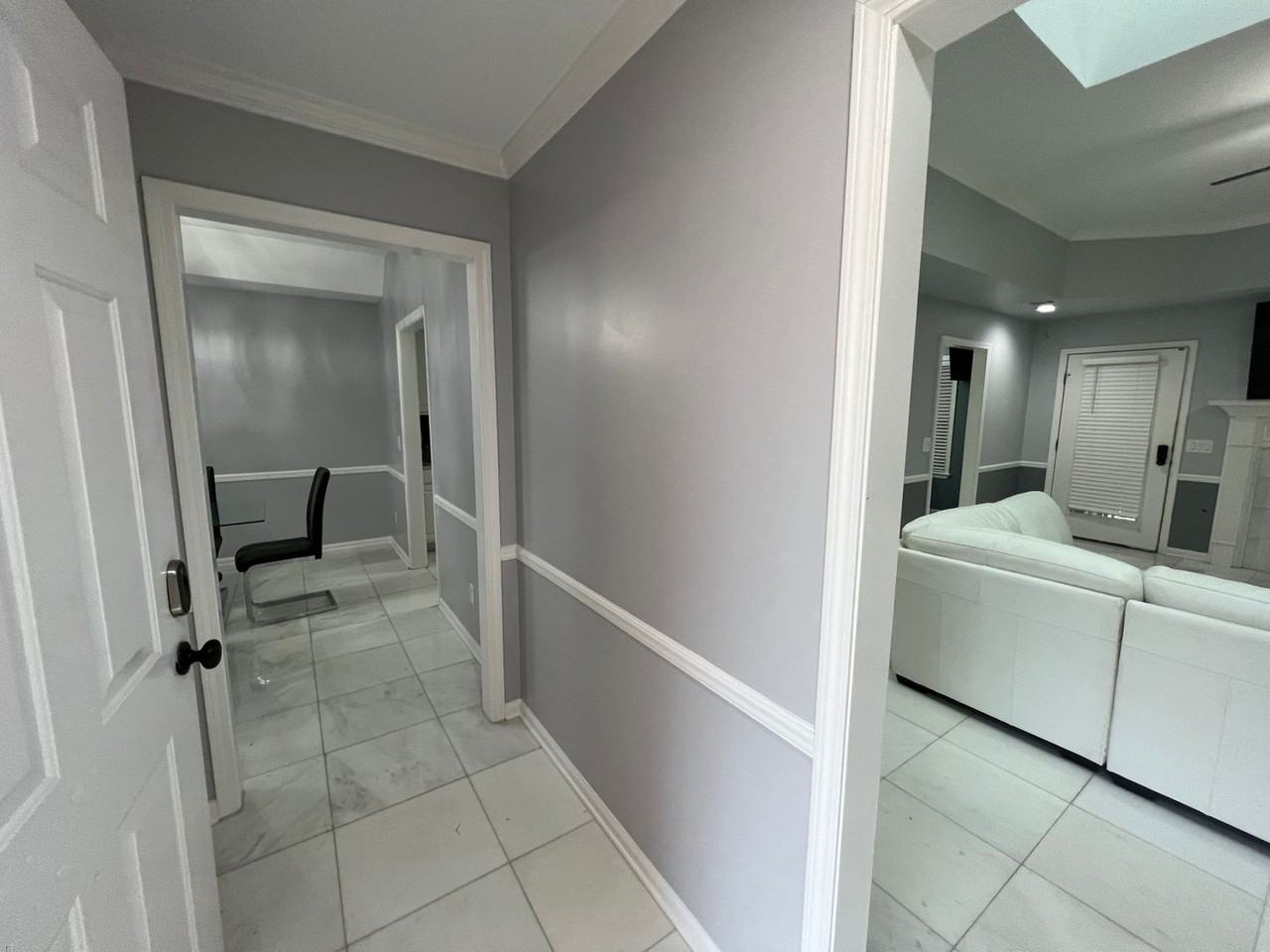 10120 Sunlight Dr - Photo 4 of 43