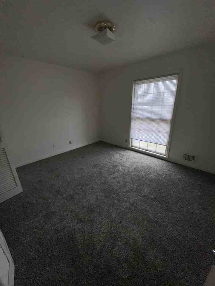 1801 Bashford Manor Ln. - Photo 2 of 14