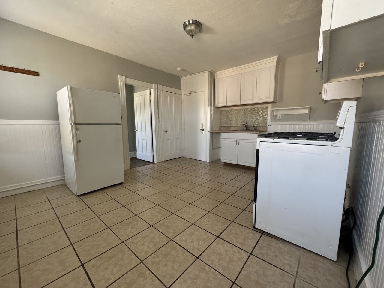 173 Broad Street - Photo 2 of 14