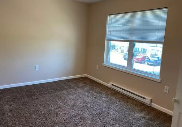 Elm Drive - Loyal - Photo 5 of 10