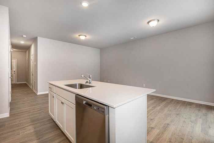 1302 Timber Hollow Ct - Photo 3 of 18