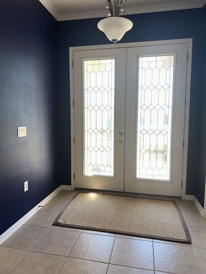 16132 Ivy Lake Dr - Photo 2 of 37