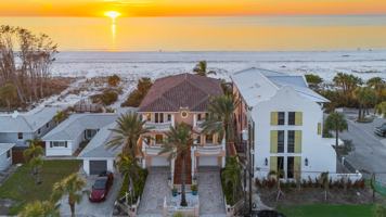 featured image of 3520 El Centro St #NA