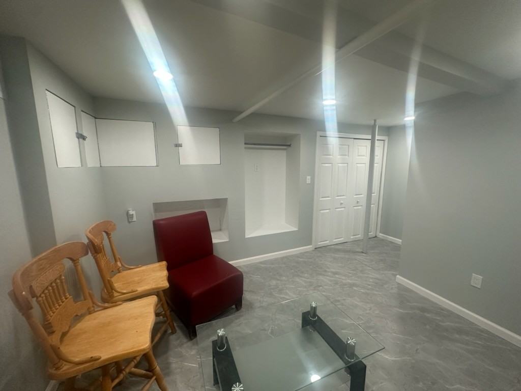 1583 Allerton Ave - Photo 2 of 7