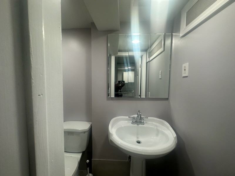 1583 Allerton Ave - Photo 3 of 7