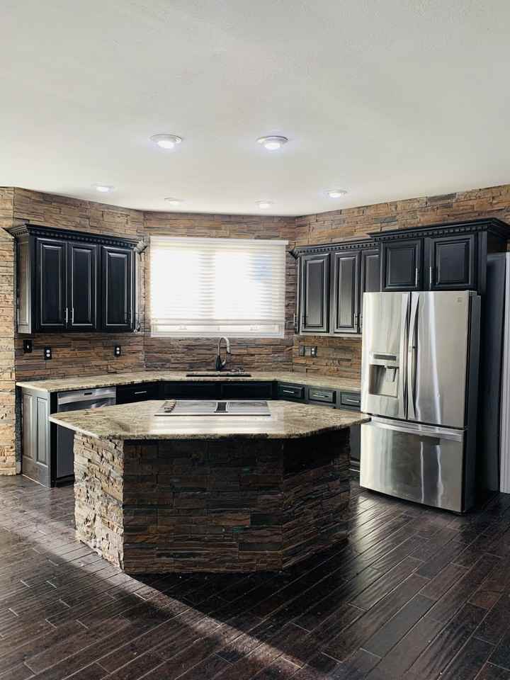 1413 Saturn Way #NA - Photo 5 of 27