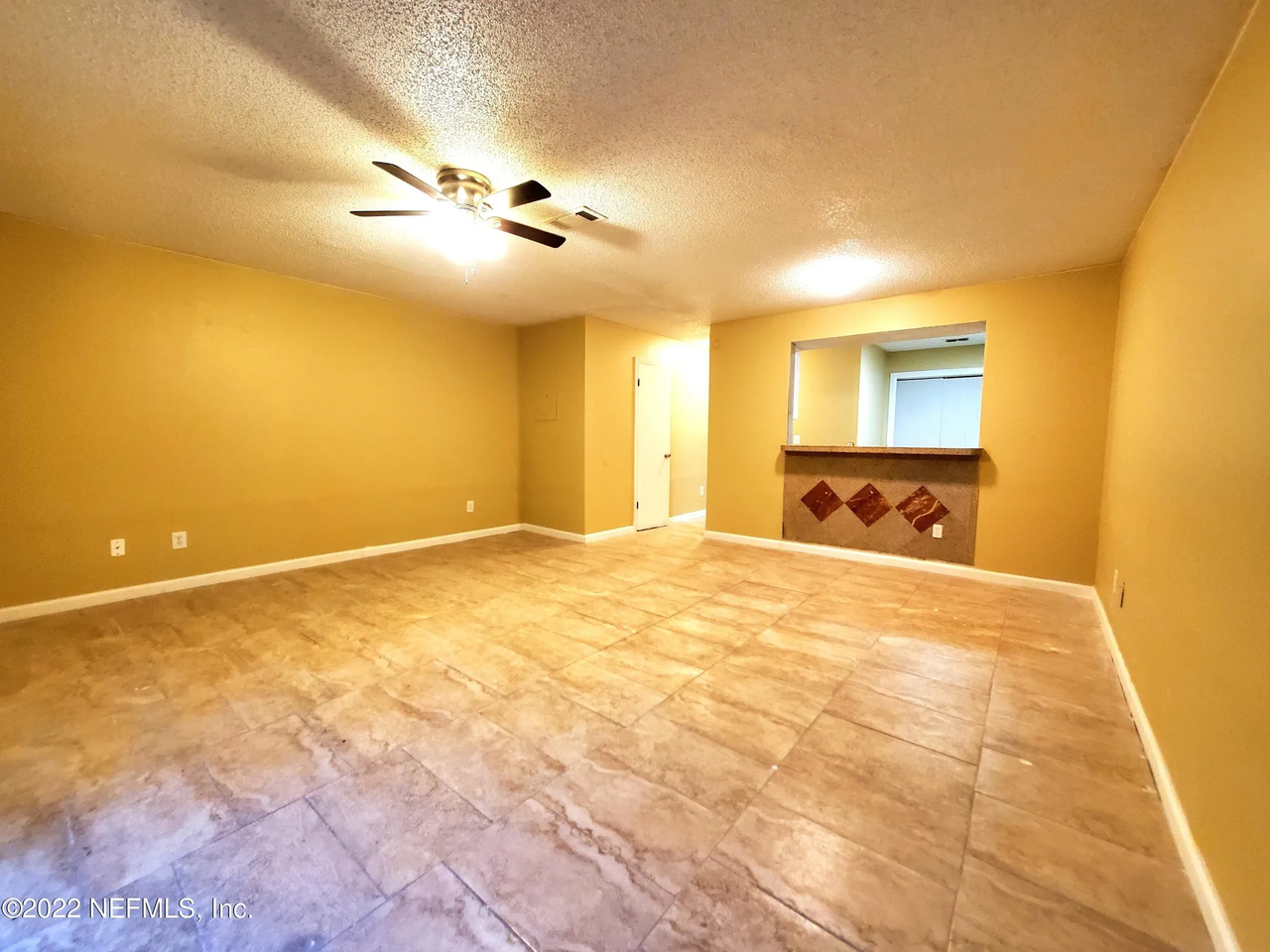 4418 Melissa Ct W #4418 - Photo 7 of 9