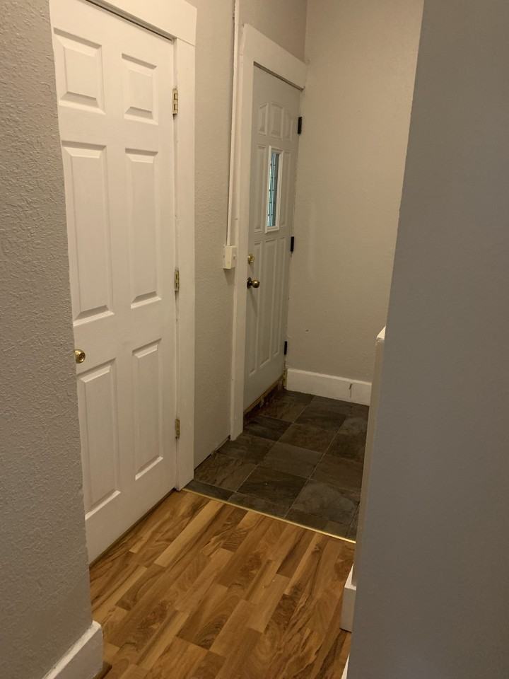 604 N 2nd St #4 - Photo 4 of 21