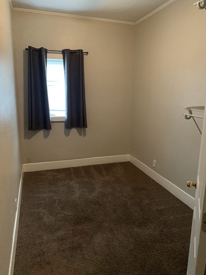604 N 2nd St #4 - Photo 5 of 21