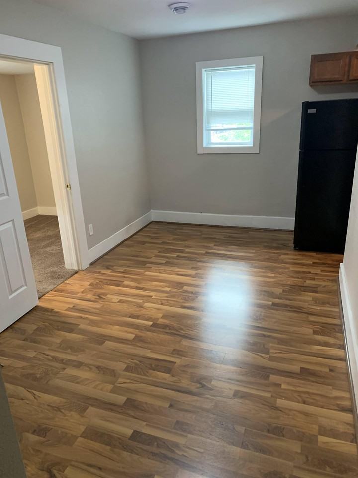 604 N 2nd St #4 - Photo 7 of 21