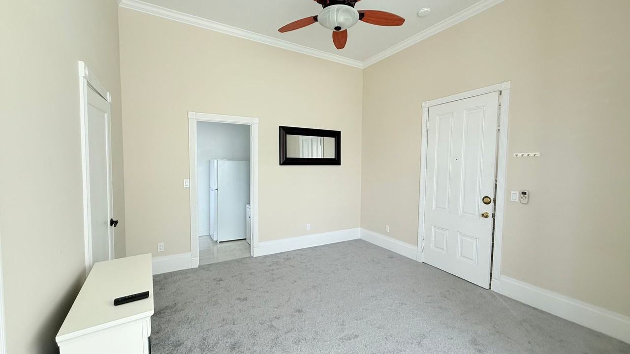 2267 Clinton Ave - Photo 6 of 19