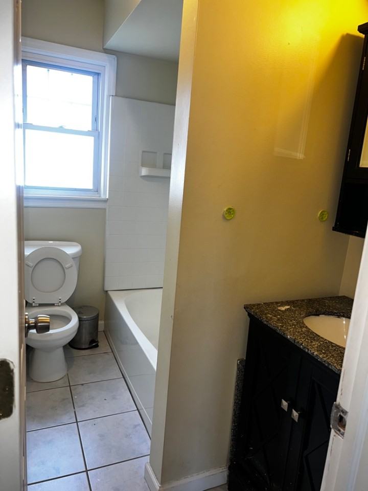 50 Lester St - Photo 7 of 10