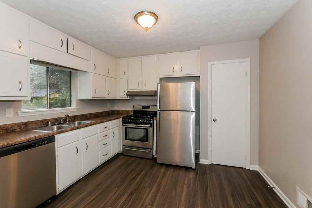 71 Inverness Dr - Photo 6 of 16