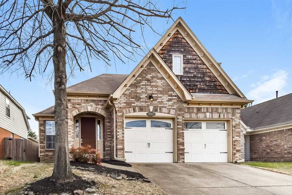 4942 Indian Walk Ln - Photo 4 of 17