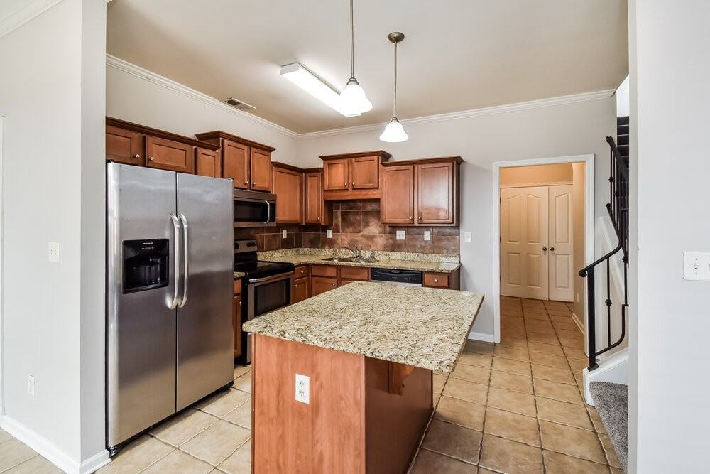 4942 Indian Walk Ln - Photo 7 of 17
