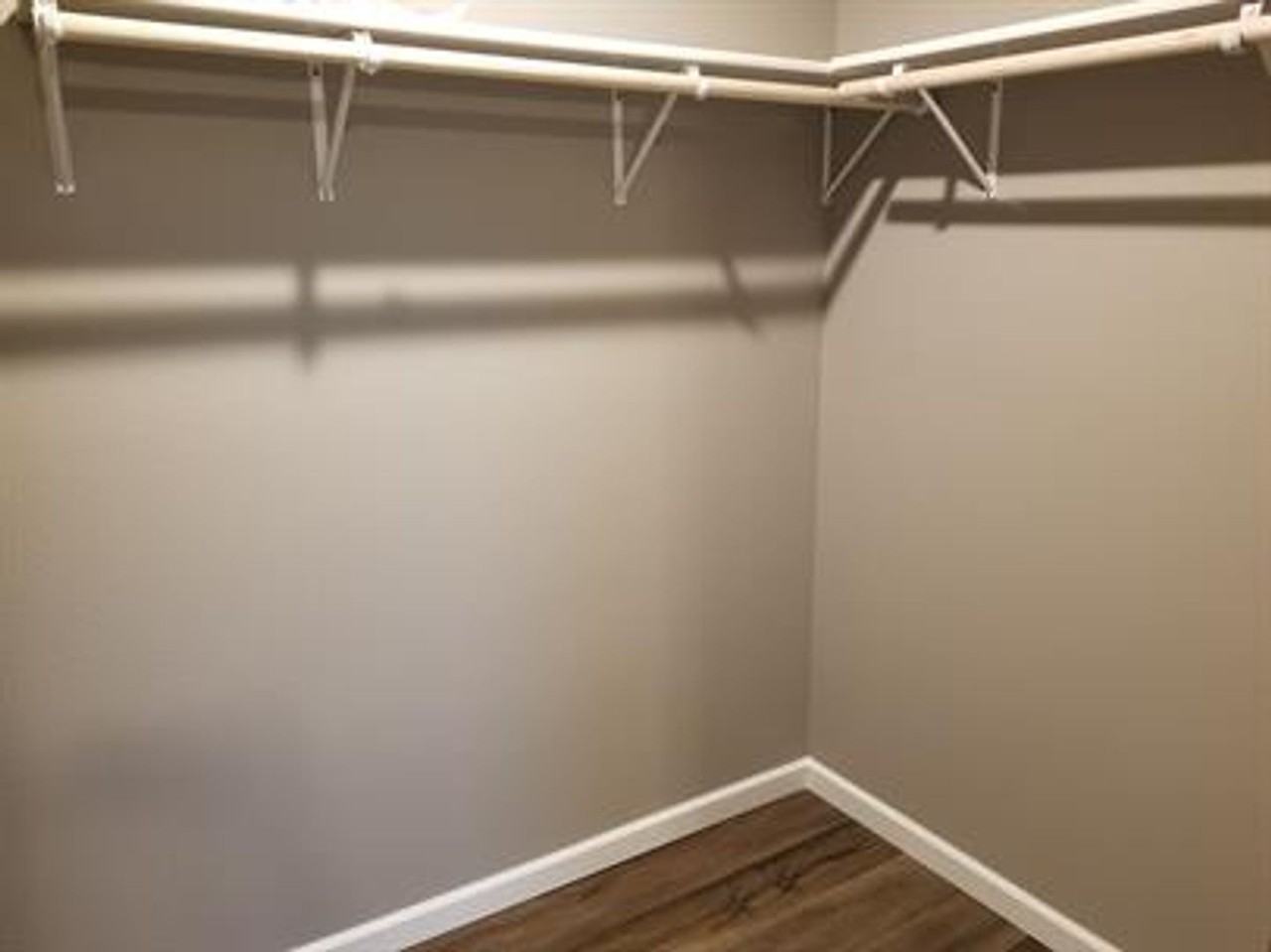 Woodland Heights Apartments - Photo 4 of 20